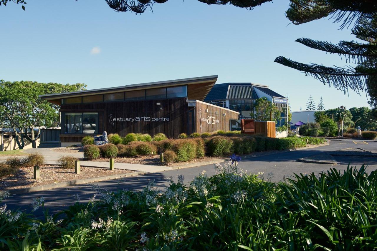 Orewa Kiwi Cabins Bagian luar foto