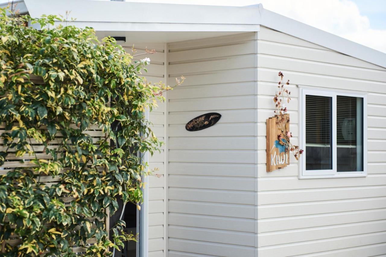Orewa Kiwi Cabins Bagian luar foto